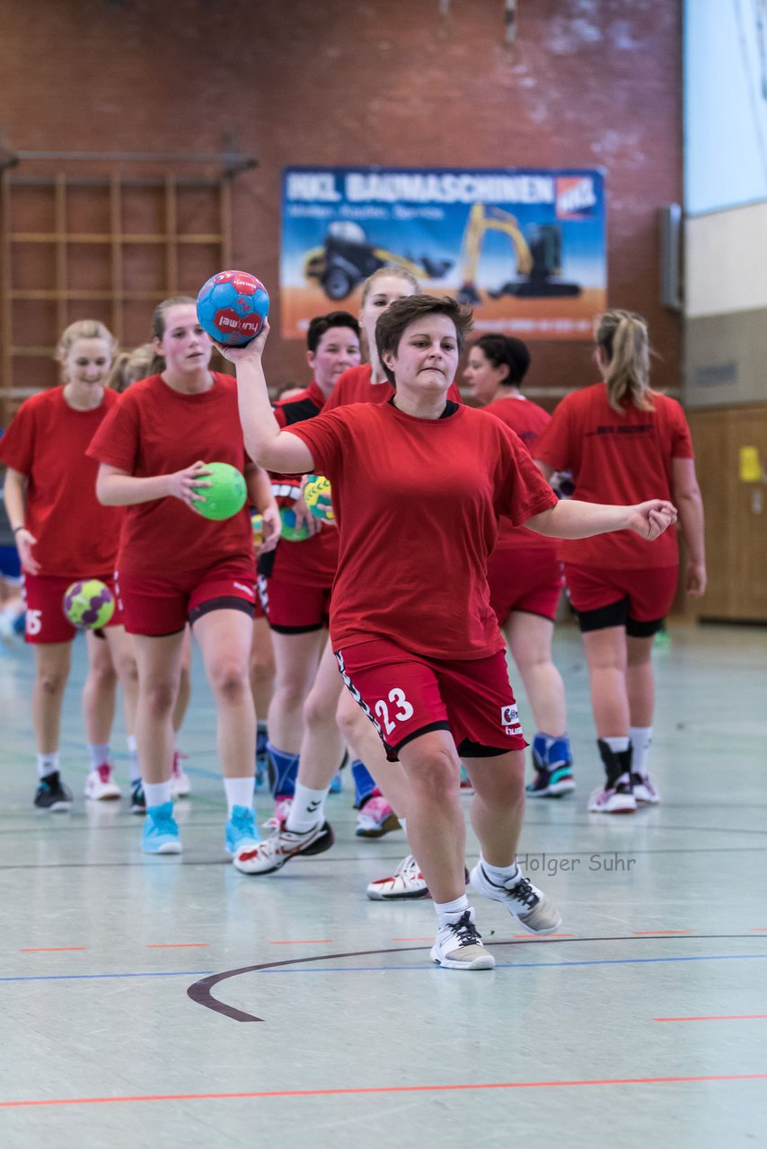 Bild 125 - Frauen Barmstedter TS - Buedelsdorfer TSV : Ergebnis: 26:12